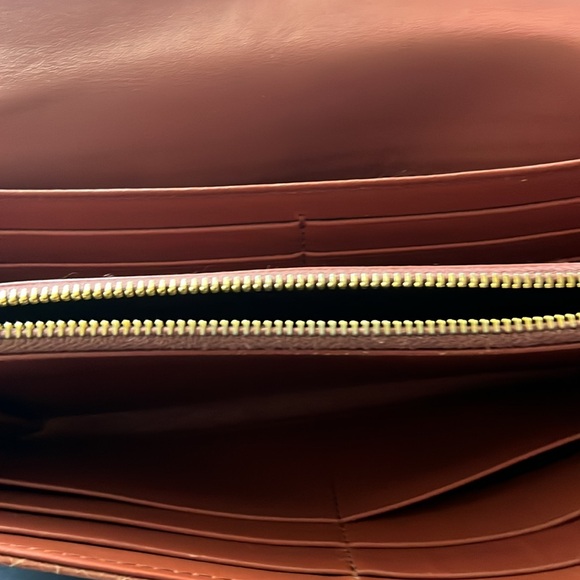 miu miu wallet - Picture 4 of 7